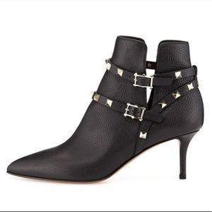 Valentino GARAVANI Rockstud Ankle Booties